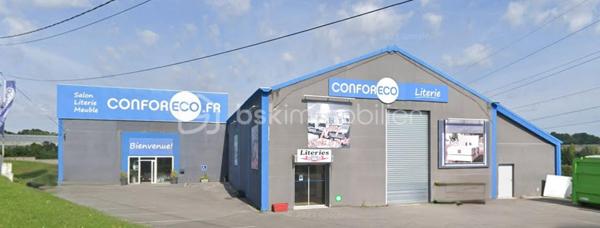 Local d'activités de 1 930 m²