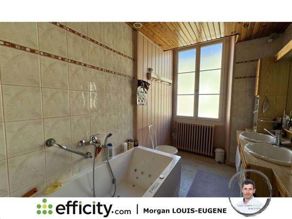 Maison 10 pièces - 283 m²