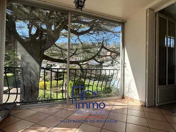 Maison 186 m², 5 chambres et grand garage sur 828 m² de terrain