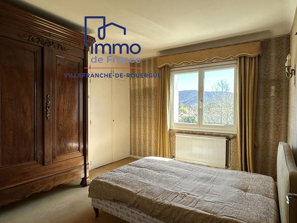 Maison 186 m², 5 chambres et grand garage sur 828 m² de terrain