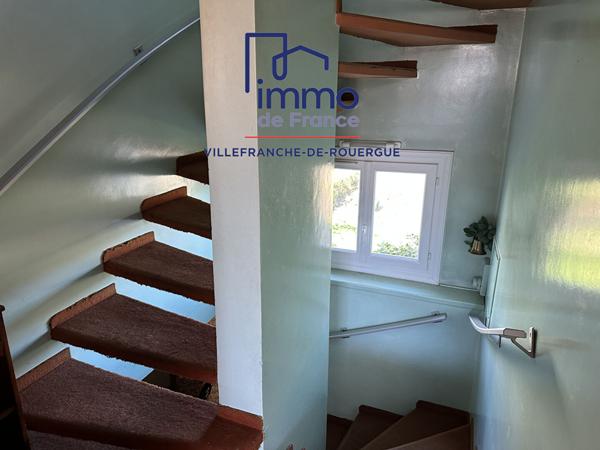 Maison 186 m², 5 chambres et grand garage sur 828 m² de terrain