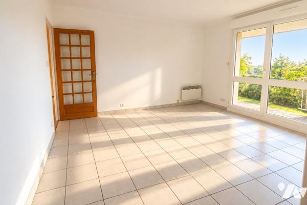 Appartement F2 bis, en residence