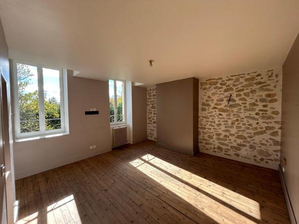 Maison de maître de caractère avec dépendance à Caudrot (33490), à 40 min de Bordeaux