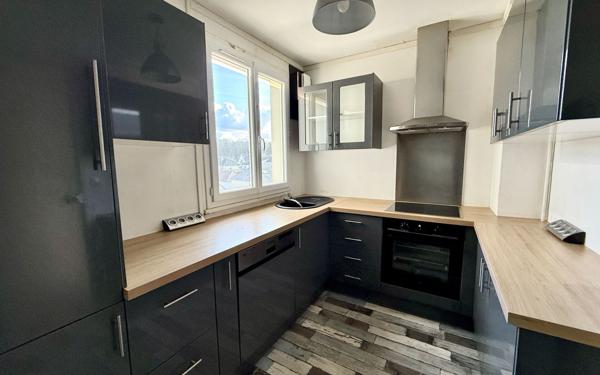 Appartement à vendre    5 pièces • 85 m2 Maromme