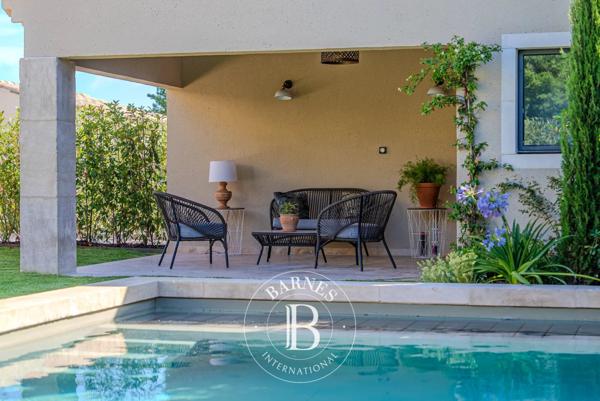 Saint-Rémy-de-Provence, Maison 4 Chambres -  210 m² à vendre