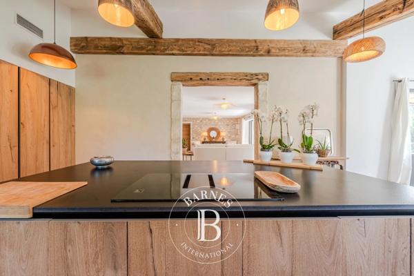 Saint-Rémy-de-Provence, Maison 4 Chambres -  210 m² à vendre