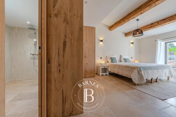 Saint-Rémy-de-Provence, Maison 4 Chambres -  210 m² à vendre