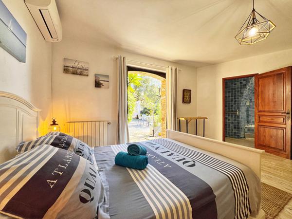 Maison Hyeres 11 pièce(s) 280 m² - Splendide propriété en pierres de Bormes