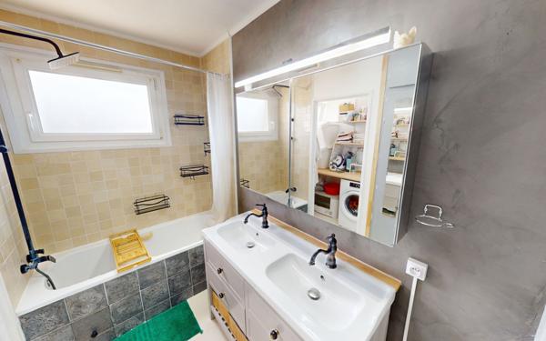 Appartement à vendre    3 pièces • 70 m2 Metz