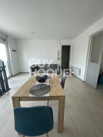 APPARTEMENT MEUBLE 2 PIÈCES  - AVEC COUR