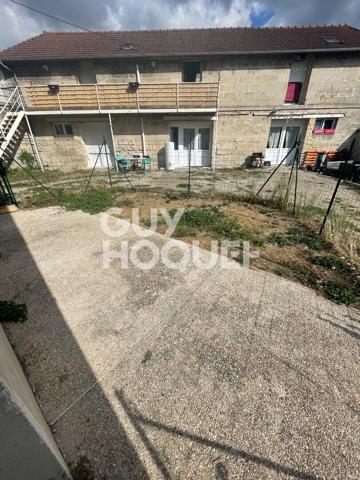 APPARTEMENT MEUBLE 2 PIÈCES  - AVEC COUR