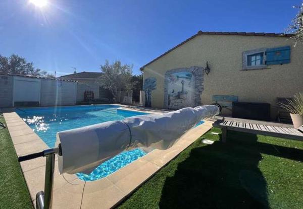 Villa T4 de 100m² avec garage et piscine sur un terrain de 500m²
