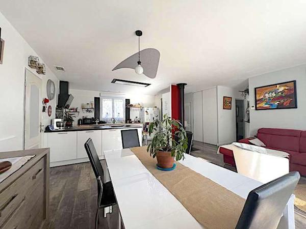 Villa T4 de 100m² avec garage et piscine sur un terrain de 500m²