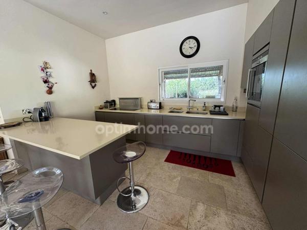 Maison de plain pied à SAINT REMY DE PROVENCE