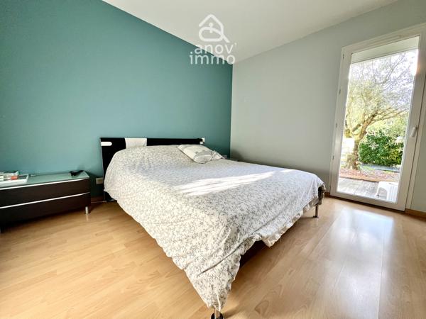 Maison
                                                                                                                                                                                                                                                                                                                        7 pièce(s)                                                                                                                                                                                                          4 chambre(s)                                                                                                                                                                                                          232  m²