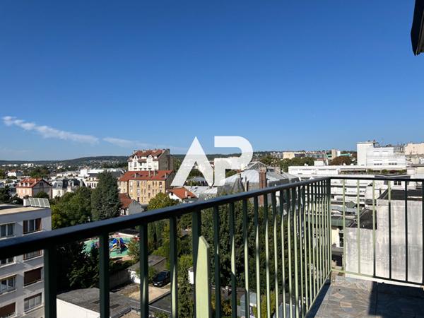 Appartement F2 d'exception à Enghien-les-Bains (50 m²) avec vue panoramique €365 000 ** - Référence 1425
