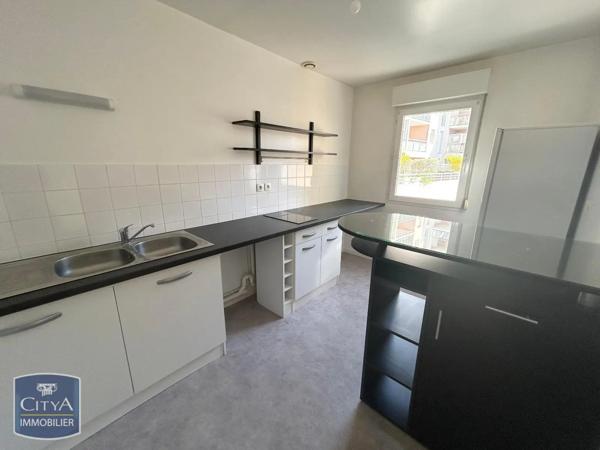 Appartement à louer 2 pièces 49.3m² Le Mans (72100)