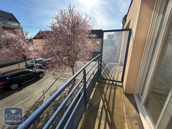Appartement à louer 2 pièces 49.3m² Le Mans (72100)