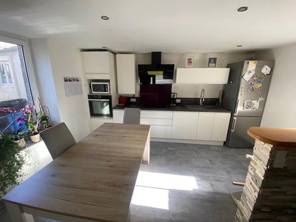 Concarneau maison hyper centre ville proche de toutes les commodités .