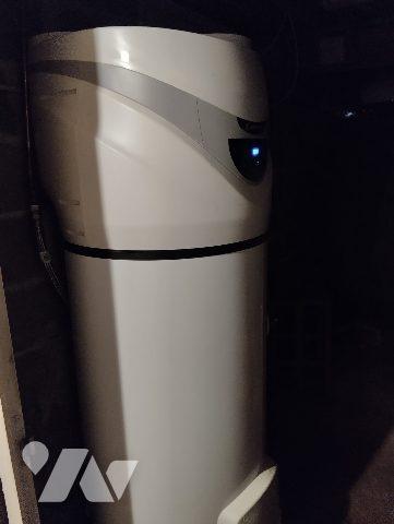 ENSEMBLE DE DEUX MAISONS JARDINS + GARAGES