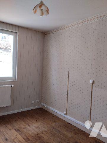 ENSEMBLE DE DEUX MAISONS JARDINS + GARAGES