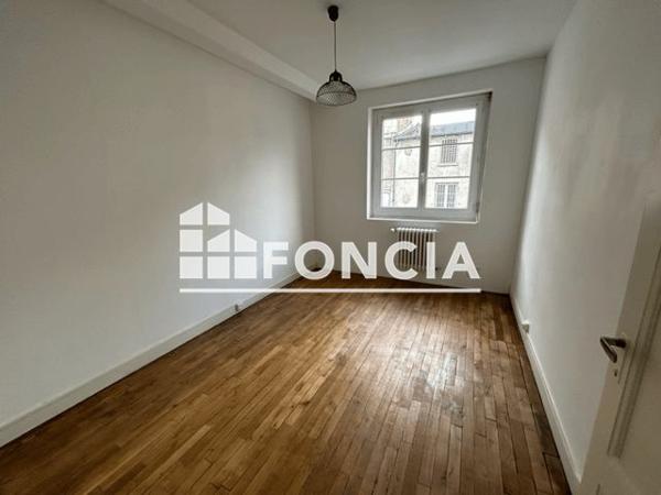 Location Appartement 3 pièces 61.84 m² - 23 RUE BOURBEAU Poitiers 86000