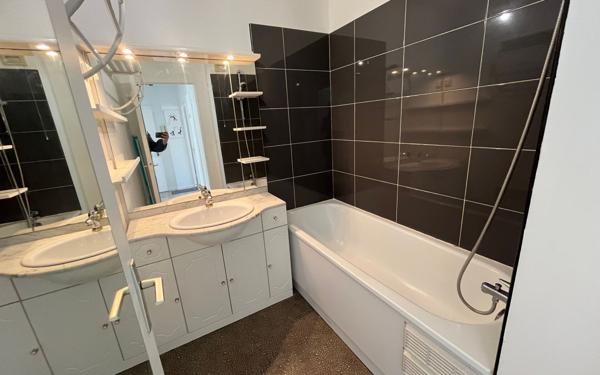 Appartement à louer    2 pièces • 45,18 m2 Thiais