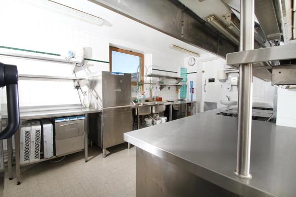 Vente murs et fonds de commerce – Restaurant avec fort potentiel à Condorcet