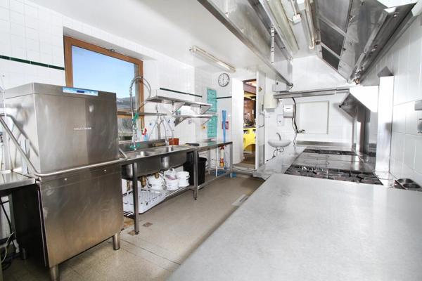 Vente murs et fonds de commerce – Restaurant avec fort potentiel à Condorcet