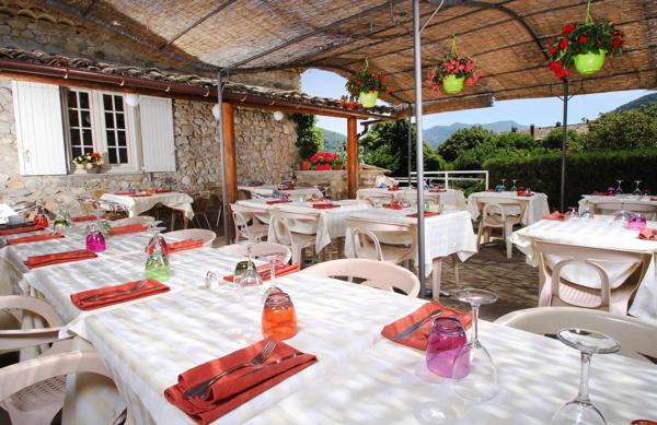 Vente murs et fonds de commerce – Restaurant avec fort potentiel à Condorcet