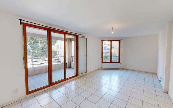 Appartement à vendre    3 pièces • 66,03 m2 Villeurbanne