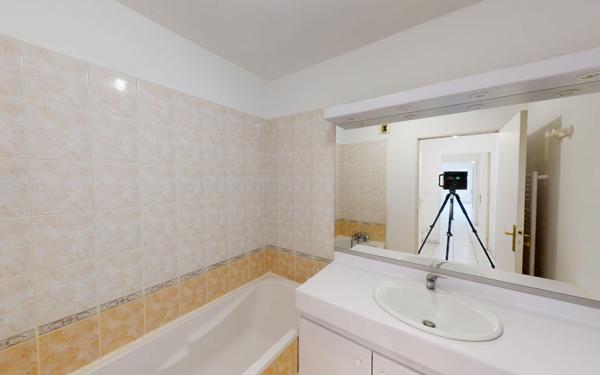 Appartement à vendre    3 pièces • 66,03 m2 Villeurbanne