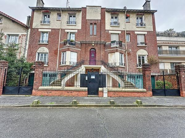 Appartement à louer    3 pièces • 50,49 m2 Joinville-le-Pont