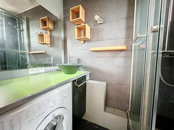 Appartement à louer    3 pièces • 50,49 m2 Joinville-le-Pont