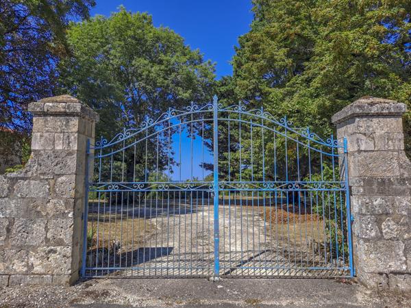 Lectoure (32700) Ferme Classique Gasconne