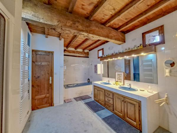 Lectoure (32700) Ferme Classique Gasconne