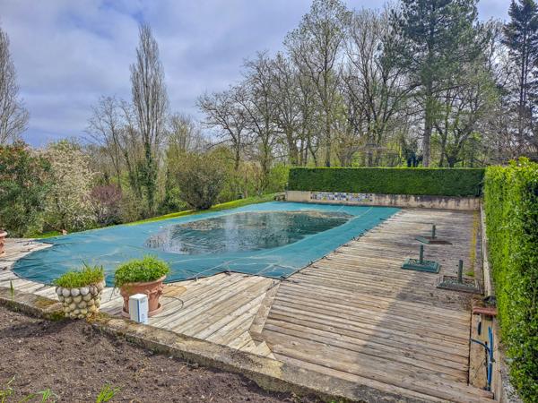 Lectoure (32700) Ferme Classique Gasconne