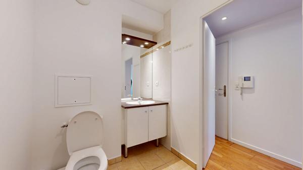Studio 1 pièce 21.72 m² + Terrasse de 19.76 m² + Partking + Aucun travaux