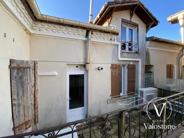 Immeuble de rapport – Investisseur – 2 locaux commerciaux – 4 appartements