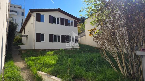 Maison Noisy Le Sec 4 pièce(s) 93.92 m2