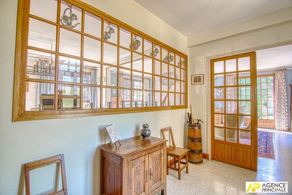 Le Chesnay centre ville - Maison 14 pièces 395.90 m² habitables sur parcelle de 2250 m² €1 720 000 ** - Référence 26619