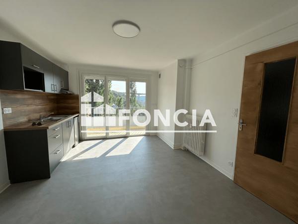Location Appartement 2 pièces 39.87 m² - Rodez 12000