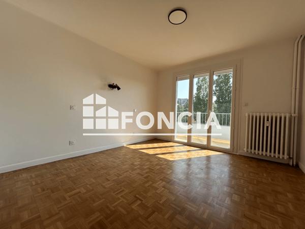 Location Appartement 2 pièces 39.87 m² - Rodez 12000