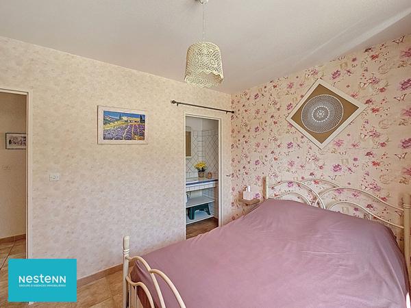 Maison de 146 m2 avec 4 chambres, véranda, garage, piscine et pool house à Saint Maximin la Sainte Baume