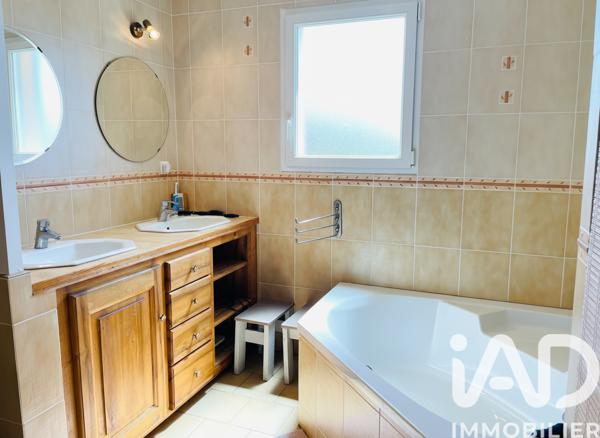Maison à vendre 6 pièces 108 m² Lys-Haut-Layon