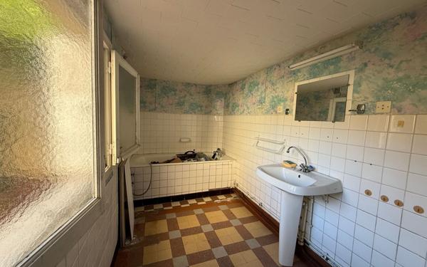 Maison à vendre    3 pièces • 86 m2 Mamers