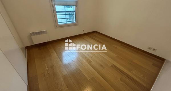 Location Appartement 4 pièces 97.2 m² - Châtenay-malabry 92290