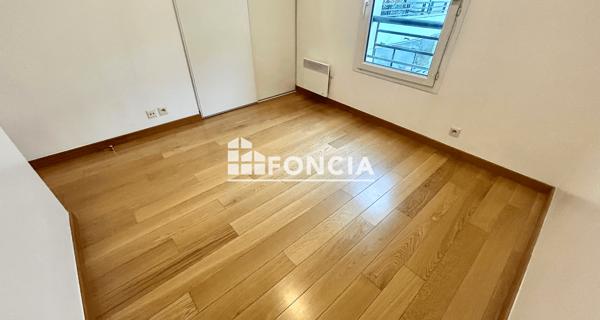 Location Appartement 4 pièces 97.2 m² - Châtenay-malabry 92290