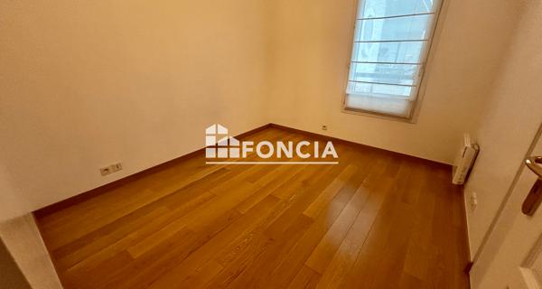 Location Appartement 4 pièces 97.2 m² - Châtenay-malabry 92290