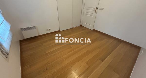 Location Appartement 4 pièces 97.2 m² - Châtenay-malabry 92290